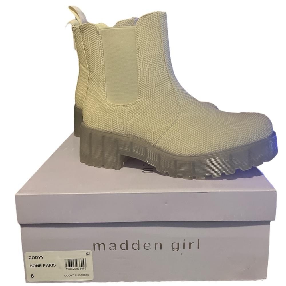 Madden Girl Bone Paris Ankle Boots - Picture 1 of 6